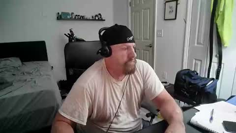 Snapshot of flaguy3233 chatting on January 3, 2025, 8:54 am Florida guy online show from January 3, 2025, 8:54 am