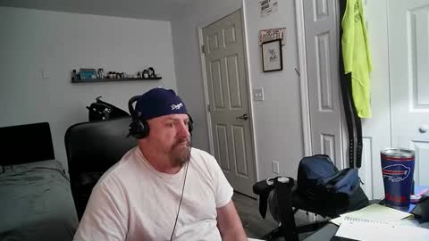 Snapshot of flaguy3233 chatting on January 7, 2025, 7:10 am Florida guy online show from January 7, 2025, 7:10 am