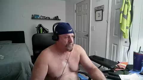 Snapshot of flaguy3233 chatting on February 12, 2025, 5:58 am Florida guy online show from February 12, 2025, 5:58 am