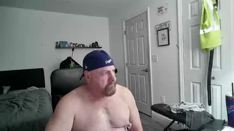 Snapshot of flaguy3233 chatting on February 23, 2025, 5:45 am Florida guy online show from February 23, 2025, 5:45 am