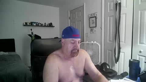 Snapshot of flaguy3233 chatting on September 23, 2025, 8:12 pm Florida guy online show from September 23, 2025, 8:12 pm