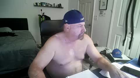 Snapshot of flaguy3233 chatting on October 4, 2025, 4:38 pm Florida guy online show from October 4, 2025, 4:38 pm