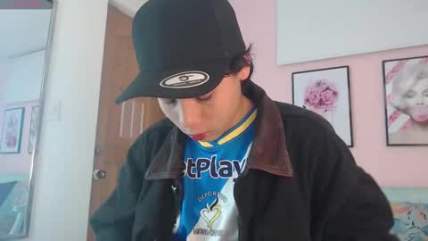 flakasexi1111 online show from January 14, 2026, 12:33 pm