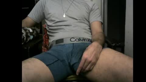 flakoguebu online show from April 17, 2026, 11:19 pm