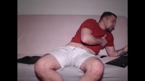 Flamefury18 online show from November 16, 2025, 9:04 am