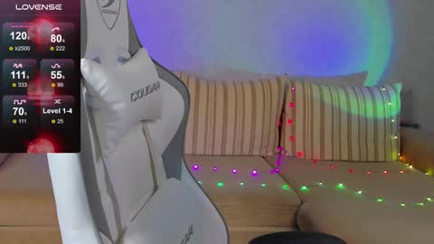 Yana online show from November 17, 2025, 1:55 am