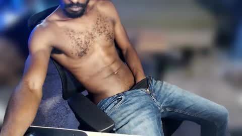 flawedadonis online show from November 7, 2025, 6:19 pm