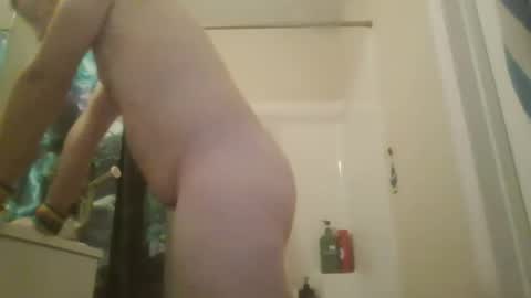 Snapshot of flboyz chatting on May 21, 2026, 3:52 pm The Rain-Bro online show from May 21, 2026, 3:52 pm