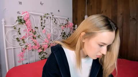 Amina online show from November 20, 2025, 1:22 pm