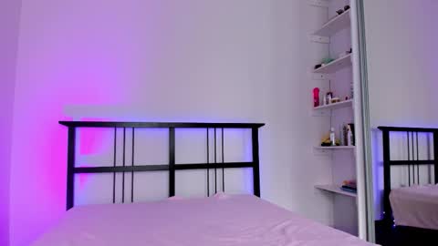 Flora online show from February 9, 2026, 7:12 am