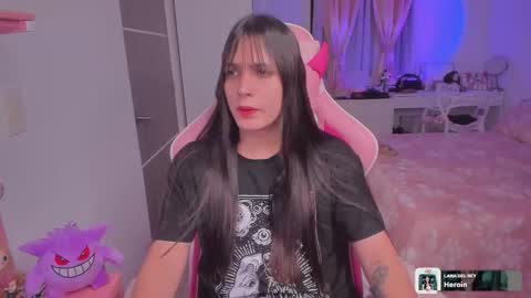 Snapshot of flora_angelical chatting on November 5, 2025, 7:30 am Angel online show from November 5, 2025, 7:30 am