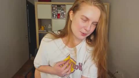 Snapshot of flora_fiore chatting on September 26, 2025, 6:39 am Hayley I WILL COME BACK ON MAY 27TH 6pm UTC online show from September 26, 2025, 6:39 am