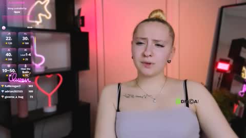 flora_nyx online show from January 17, 2026, 2:00 pm