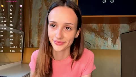 Snapshot of florabigger chatting on June 6, 2026, 3:17 pm Maria online show from June 6, 2026, 3:17 pm