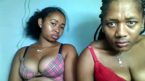 florencia011 online show from February 19, 2025, 9:14 pm