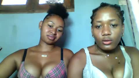 florencia011 online show from February 23, 2025, 11:33 am