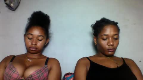 florencia011 online show from February 27, 2025, 2:32 am