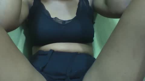 florine592953 online show from February 13, 2026, 11:39 am