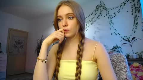 flower_elf online show from April 17, 2026, 4:54 pm