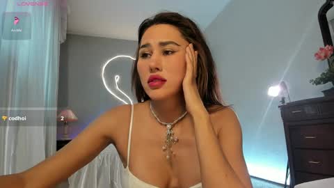 Nicole online show from May 27, 2026, 3:03 am