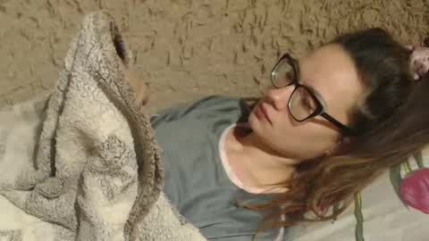 say meow and send tip  online show from December 7, 2024, 7:10 pm