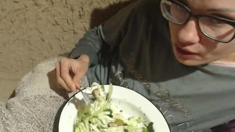 say meow and send tip  online show from December 8, 2024, 10:03 pm