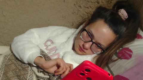 say meow and send tip  online show from December 14, 2024, 7:03 pm