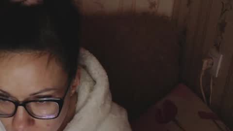 say meow and send tip  online show from December 25, 2024, 10:28 am