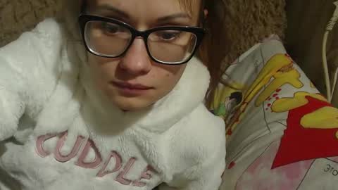 say meow and send tip  online show from December 27, 2024, 4:10 pm