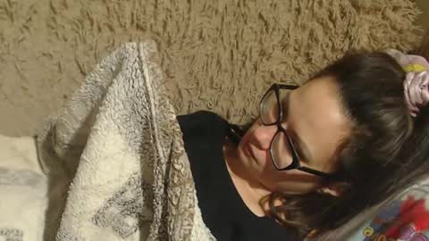 say meow and send tip  online show from February 2, 2025, 7:14 pm