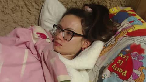 say meow and send tip  online show from February 4, 2025, 12:51 am