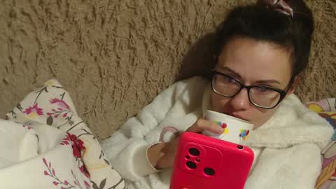 say meow and send tip  online show from February 8, 2025, 10:08 pm