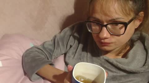 say meow and send tip  online show from October 1, 2025, 12:55 pm