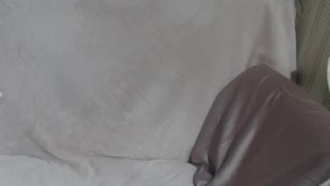 say meow and send tip  online show from March 16, 2026, 6:23 pm