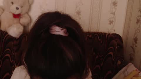 say meow and send tip  online show from February 25, 2025, 12:45 pm