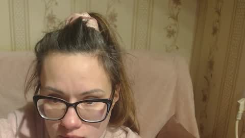 say meow and send tip  online show from January 15, 2026, 8:23 pm