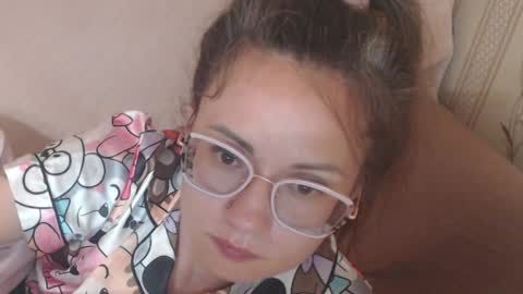 say meow and send tip  online show from May 15, 2026, 11:45 pm