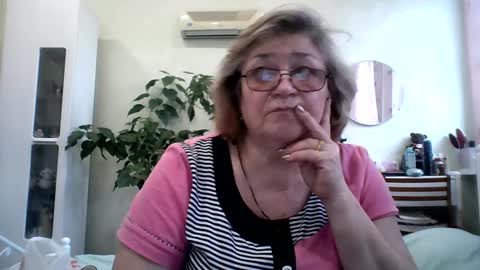 Flowerlower online show from February 1, 2025, 9:21 am