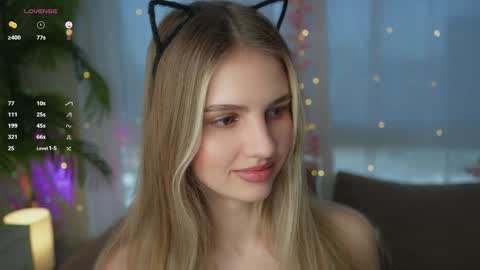 Adeline online show from December 23, 2024, 8:22 am