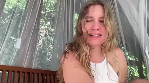 fluffy_bunnyxxx online show from January 10, 2025, 9:02 am