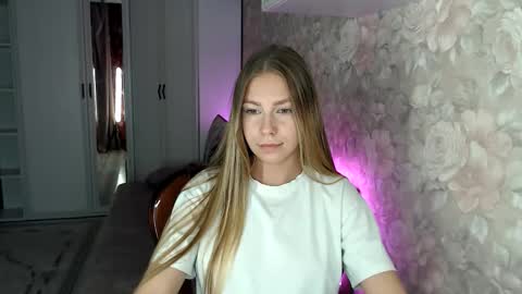 Molli  Ready for any play with you. Hottest show in pvt  Help a student earn big tokens  online show from October 23, 2025, 1:54 pm