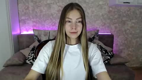 Molli  Ready for any play with you. Hottest show in pvt  Help a student earn big tokens  online show from November 23, 2025, 5:46 pm