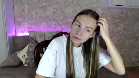 Molli  Ready for any play with you. Hottest show in pvt  Help a student earn big tokens  online show from November 26, 2025, 11:39 pm