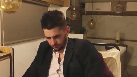 independent model online show from March 9, 2026, 7:29 pm