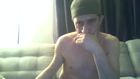 fouraide42 online show from December 5, 2024, 5:04 am