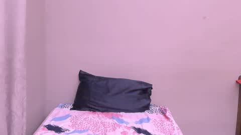 Snapshot of fox_off2 chatting on December 14, 2024, 11:01 pm fox_off2 online show from December 14, 2024, 11:01 pm