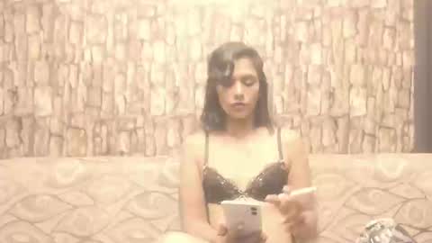 Snapshot of fox_off2 chatting on February 6, 2025, 12:43 am fox_off2 online show from February 6, 2025, 12:43 am