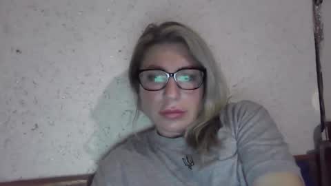 fox_red_lady7 online show from February 8, 2026, 9:29 pm