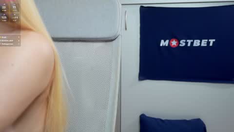 CUSTOM PHOTOS AND VIDEOS -  online show from December 24, 2024, 3:58 pm