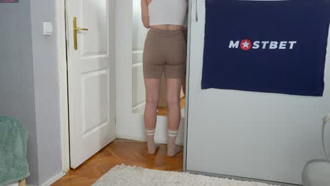 CUSTOM PHOTOS AND VIDEOS -  online show from January 24, 2025, 3:02 pm